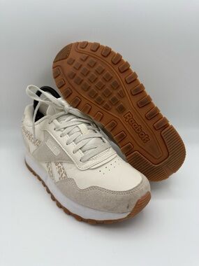 Women's Reebok Classic AZ Suede Beige Animal Cheetah Print Sneakers Size 7.5